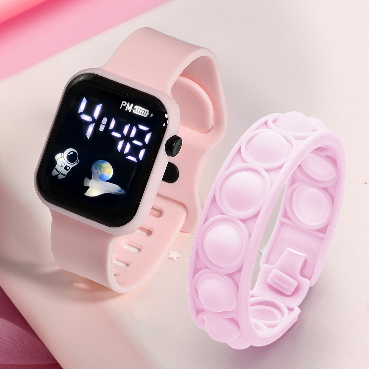 Smartwatch Watches For Girls - ساعة رياضية إلكترونية للأطفال ، سوار